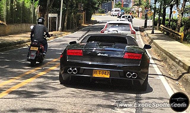 Lamborghini Gallardo spotted in Bogota, Colombia