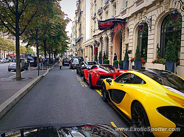 Mclaren P1 spotted in Paris, France