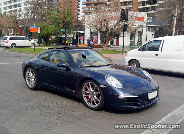 Porsche 911 spotted in Santiago, Chile