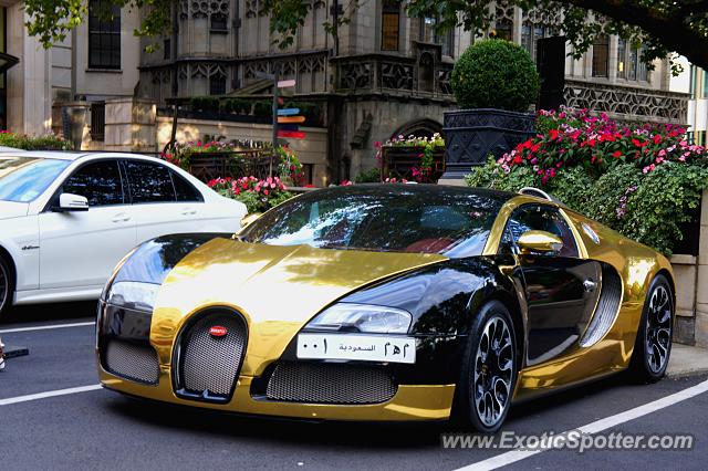 Bugatti Veyron spotted in London, United Kingdom