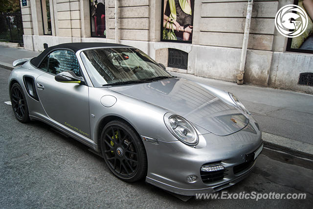 Porsche 911 Turbo spotted in Paris, France