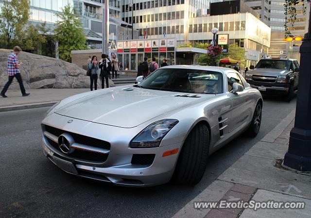 Mercedes SLS AMG spotted in Toronto, Canada