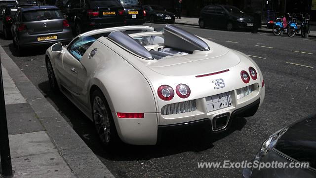 Bugatti Veyron spotted in London, United Kingdom