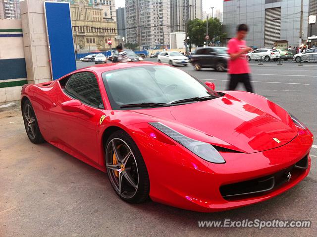 Ferrari 458 Italia spotted in Shanghai, China