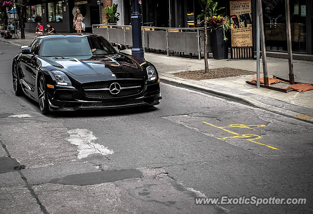 Mercedes SLS AMG spotted in Toronto, Canada