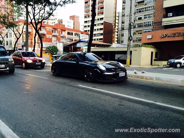 Porsche 911 GT3 spotted in Fortaleza, Brazil