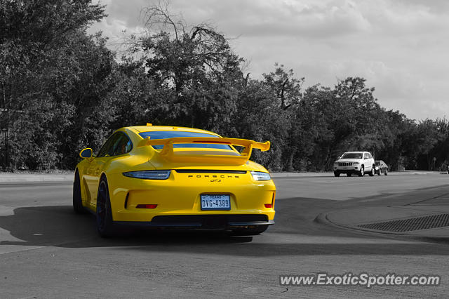 Porsche 911 GT3 spotted in Dallas, Texas