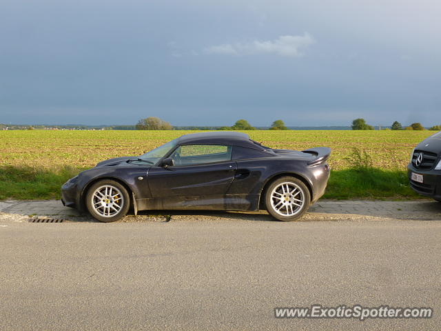 Lotus Elise spotted in Huy, Belgium