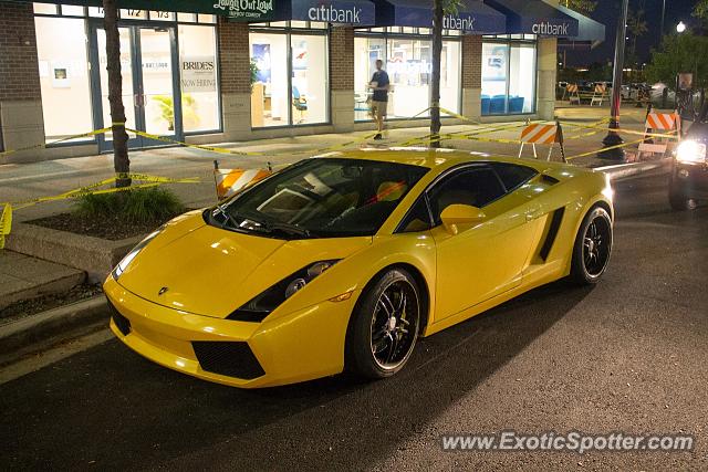 Lamborghini Gallardo spotted in Schaumburg, Illinois