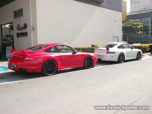 Porsche 911 GT2 spotted in Taguig, Philippines