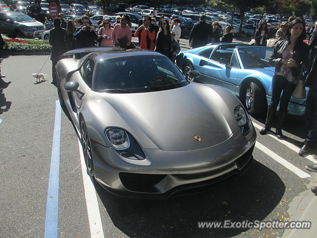 Porsche 918 Spyder spotted in Manhasset, New York