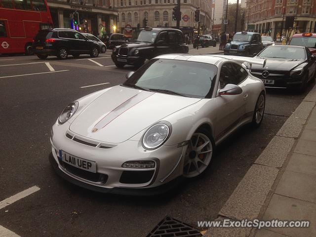 Porsche 911 GT3 spotted in London, United Kingdom