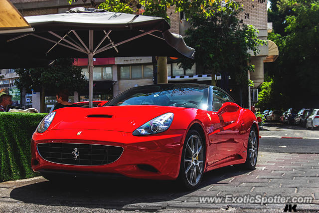 Ferrari California spotted in Tel Aviv, Israel