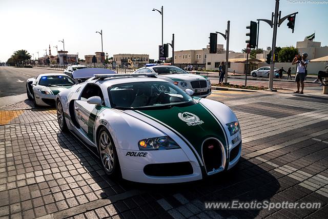 Bugatti Veyron spotted in Dubai, United Arab Emirates