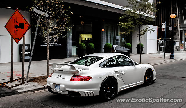 Porsche 911 GT2 spotted in Toronto, Canada