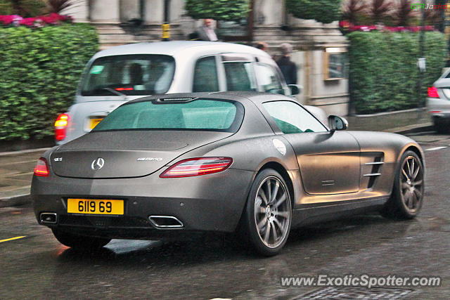 Mercedes SLS AMG spotted in London, United Kingdom