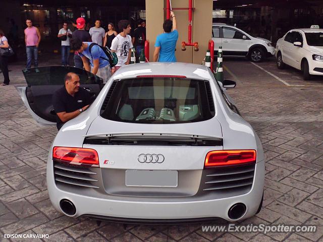 Audi R8 spotted in São Paulo, Brazil