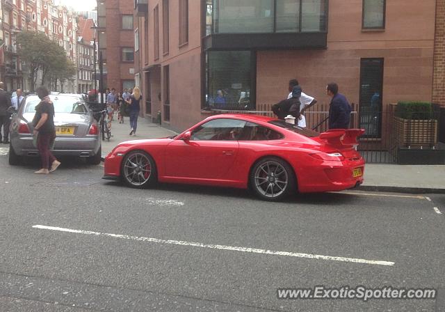 Porsche 911 GT3 spotted in London, United Kingdom