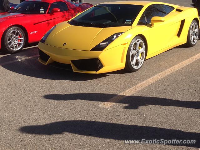 Lamborghini Gallardo spotted in El Paso, Texas