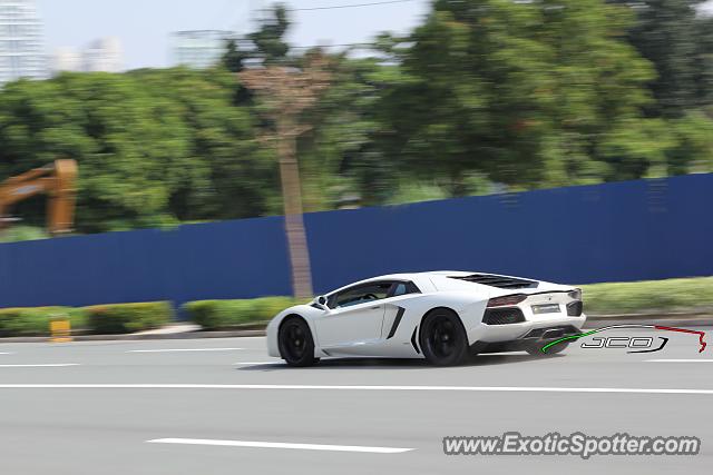 Lamborghini Aventador spotted in Taguig City, Philippines