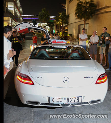 Mercedes SLS AMG spotted in Dubai, United Arab Emirates