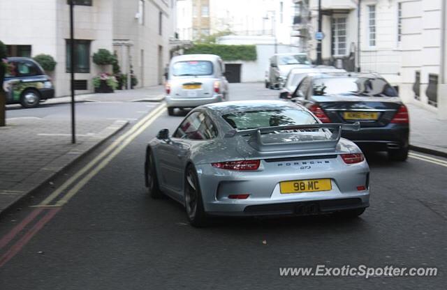 Porsche 911 GT3 spotted in London, United Kingdom