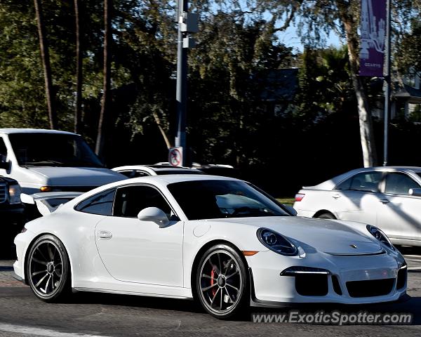 Porsche 911 GT3 spotted in Beverly Hills, California