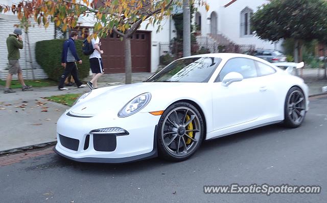 Porsche 911 GT3 spotted in San Francisco, California