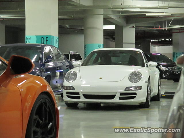 Porsche 911 spotted in Jakarta, Indonesia