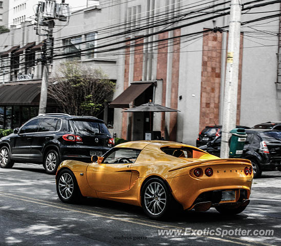 Lotus Elise spotted in São Paulo, Brazil