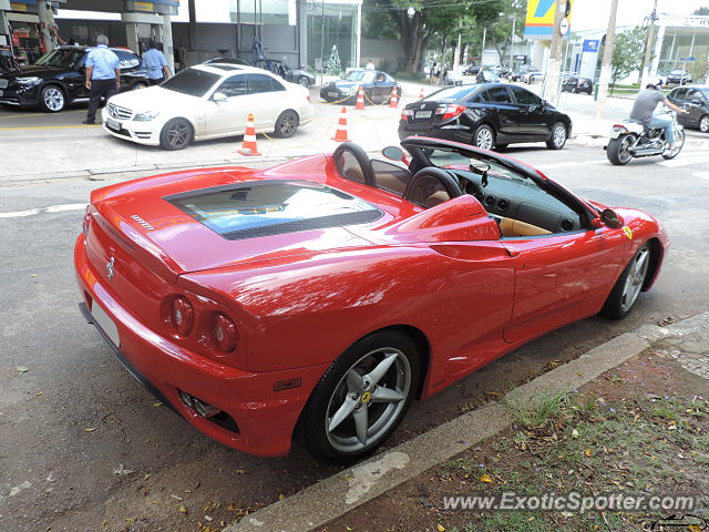 Ferrari 360 Modena spotted in São Paulo, Brazil