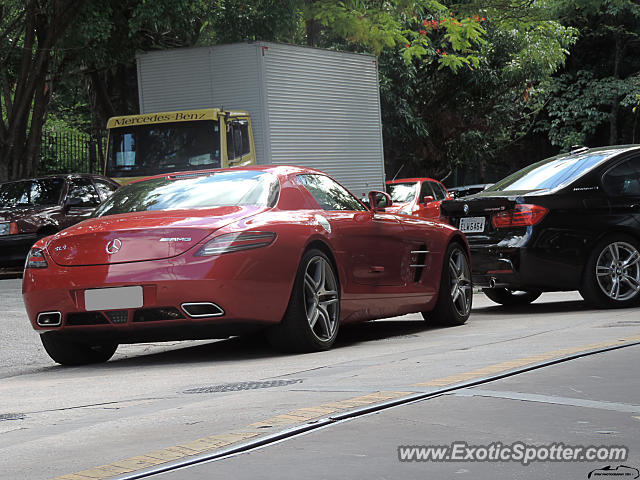 Mercedes SLS AMG spotted in São Paulo, Brazil