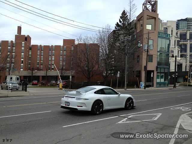 Porsche 911 GT3 spotted in Toronto, Canada