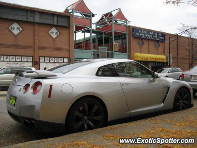 Nissan Skyline spotted in Chicago, Illinois