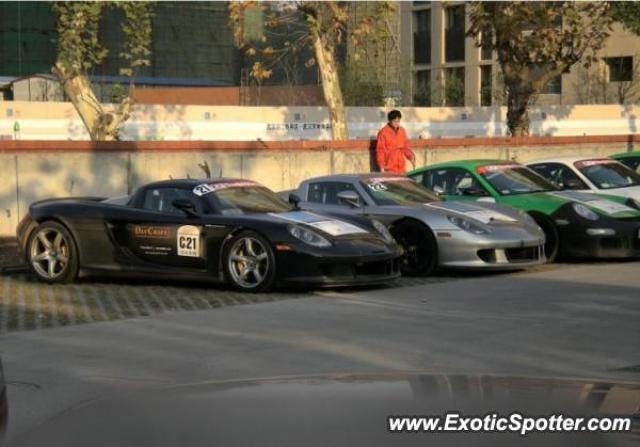 Porsche Carrera GT spotted in Wuhan, China