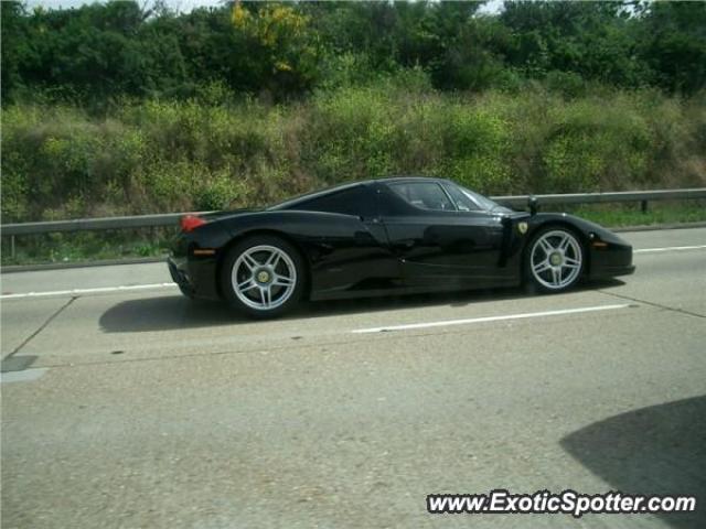 Ferrari Enzo spotted in Istanbul, Turkey