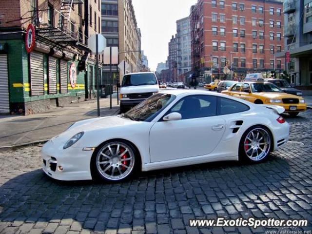 Porsche 911 Turbo spotted in Manhattan, New York