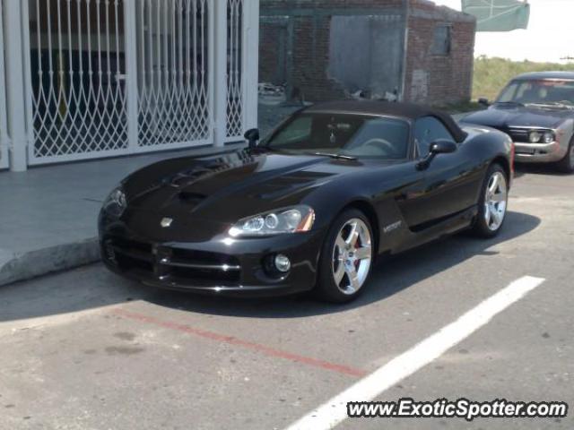 Dodge Viper spotted in Veracruz, Mexico