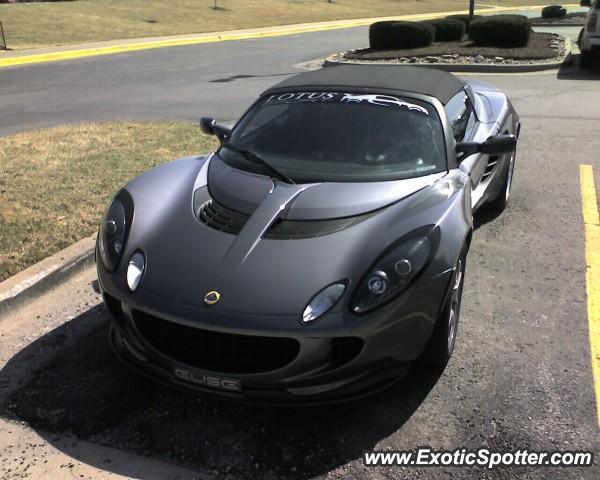 Lotus Elise spotted in Leawood, Kansas