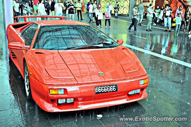 Lamborghini Diablo spotted in Bukit Bintang KL, Malaysia