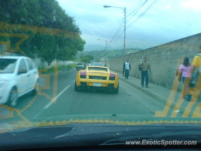 Lamborghini Gallardo spotted in Caracas, Venezuela