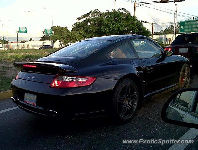 Porsche 911 Turbo spotted in Barquisimeto, Venezuela