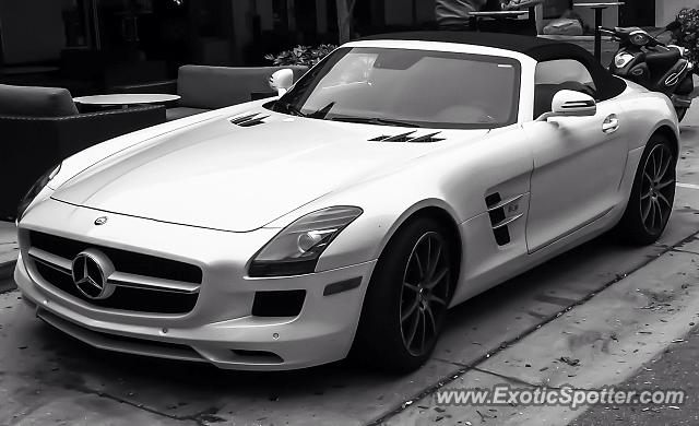 Mercedes SLS AMG spotted in Sarasota, Florida