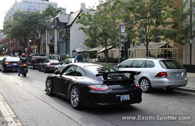 Porsche 911 GT3 spotted in Toronto, Canada