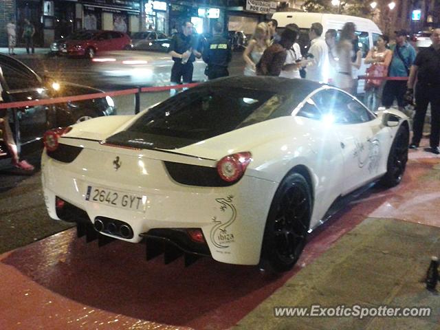 Ferrari 458 Italia spotted in Madrid, Spain