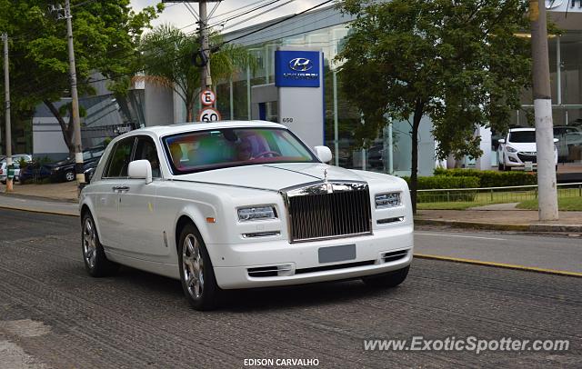 Rolls Royce Phantom spotted in São Paulo, Brazil