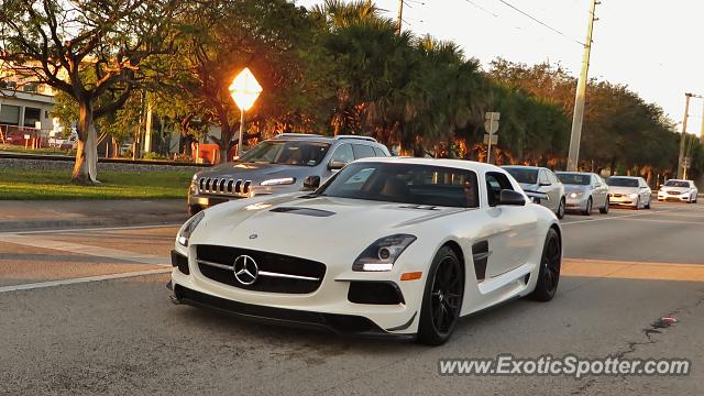 Mercedes SLS AMG spotted in Miami, Florida