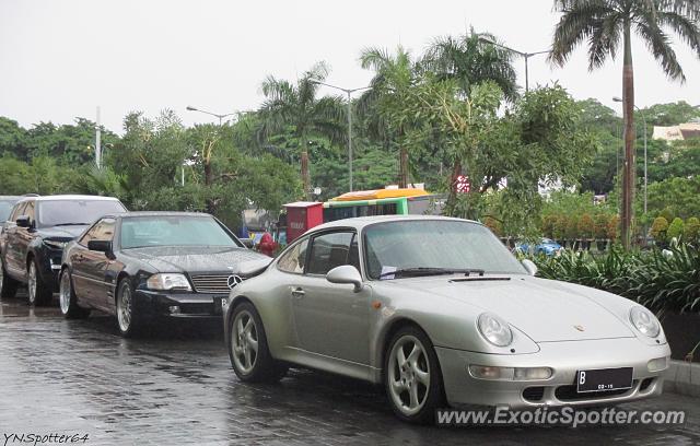 Porsche 911 spotted in Jakarta, Indonesia