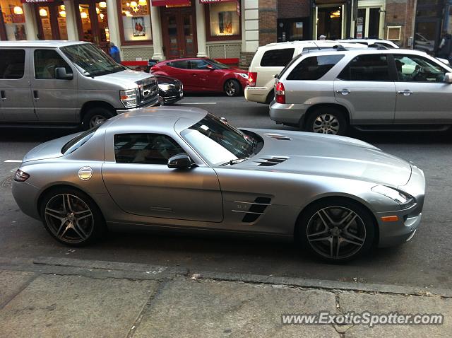 Mercedes SLS AMG spotted in Manhattan, New York