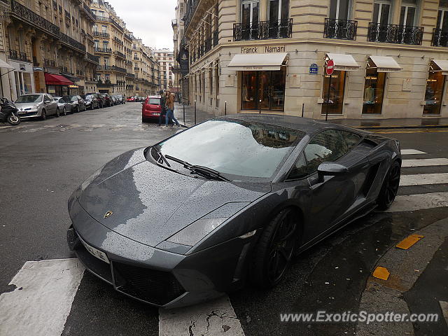 Lamborghini Gallardo spotted in Paris, France